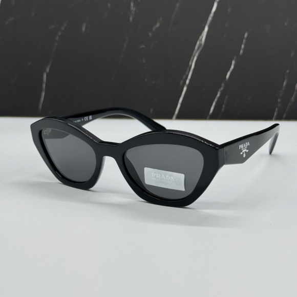 NEW PRADA PRA02S 16K08Z WOMEN SUNGLASSES SPRA02 BLACK GEOMETRIC PR A02S EYEWEAR - Picture 5 of 11